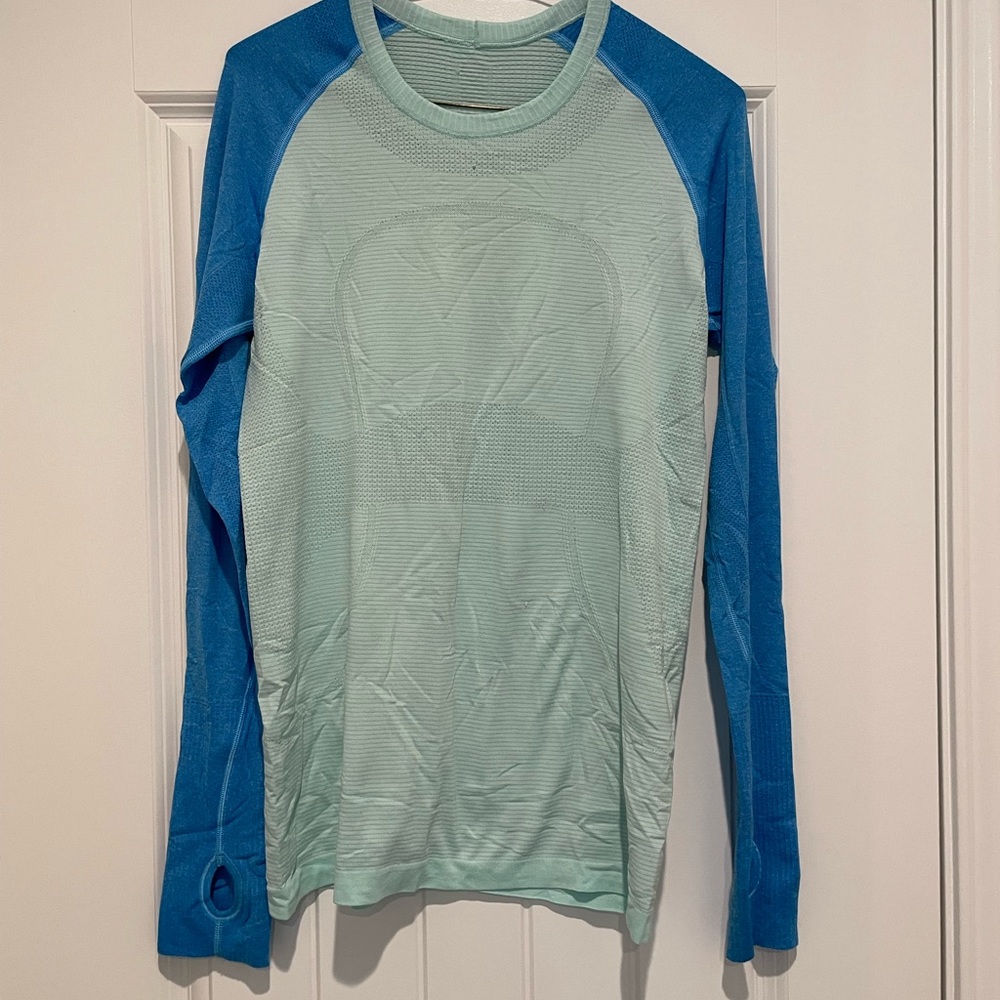*ultra rare* Lululemon Raglan Style Swiftly Tech long sleeve